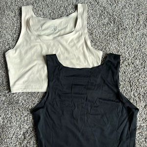 Almere Tank Tops